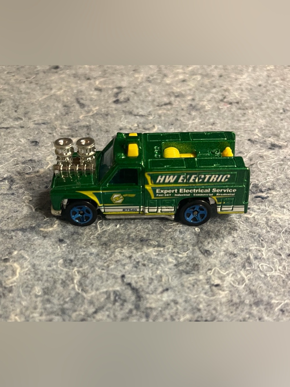 Hot Wheels HW ELECTRIC, Expert Electrical Service Truck)